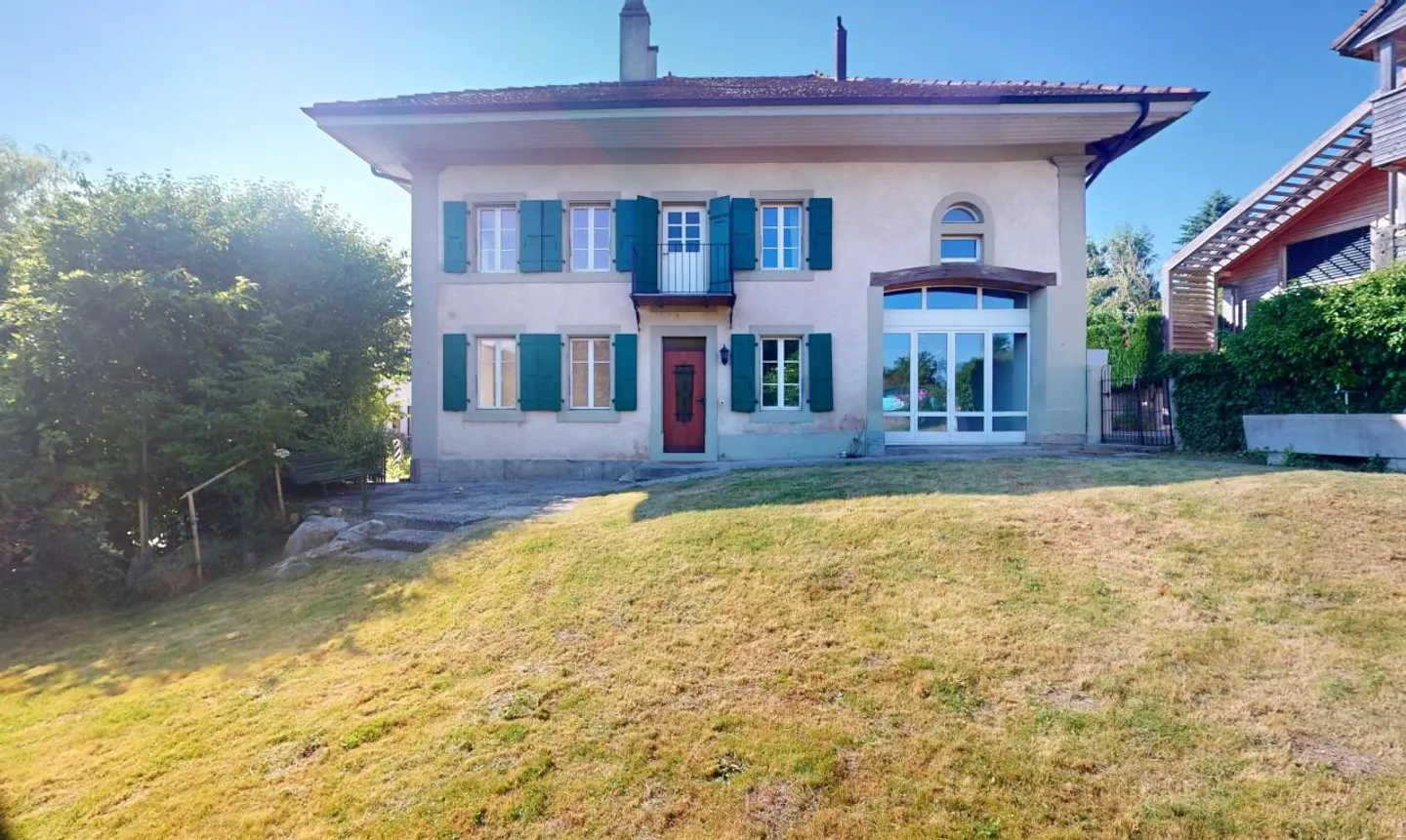 Deux duplex au c?ur d?un ancien bâtiment de charme - Photo 2 sur 13