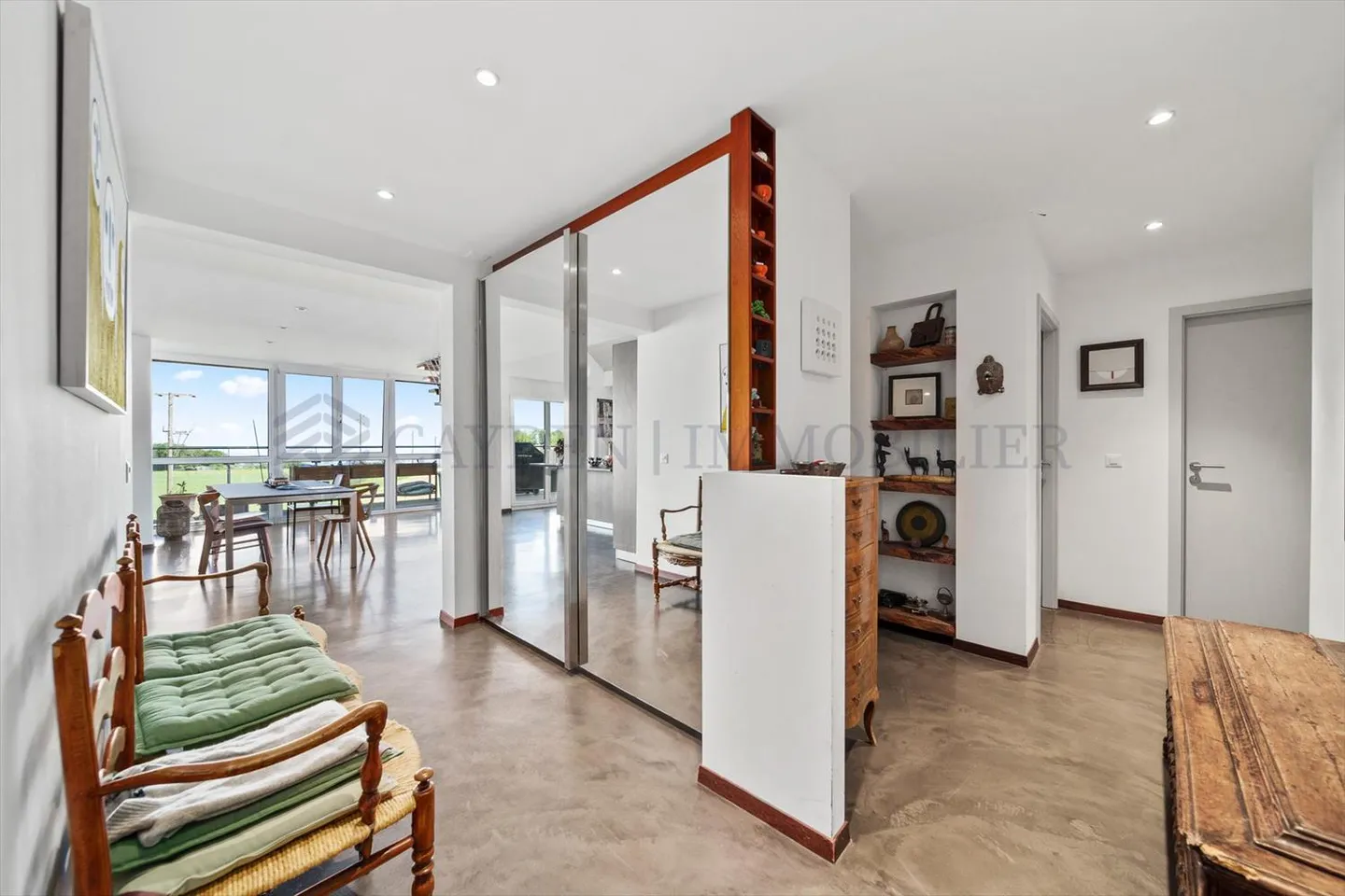Exklusiv !! Superbe 6.5 Zimmer im letzten Stock, mit Blick auf den See - Foto 9 von 13