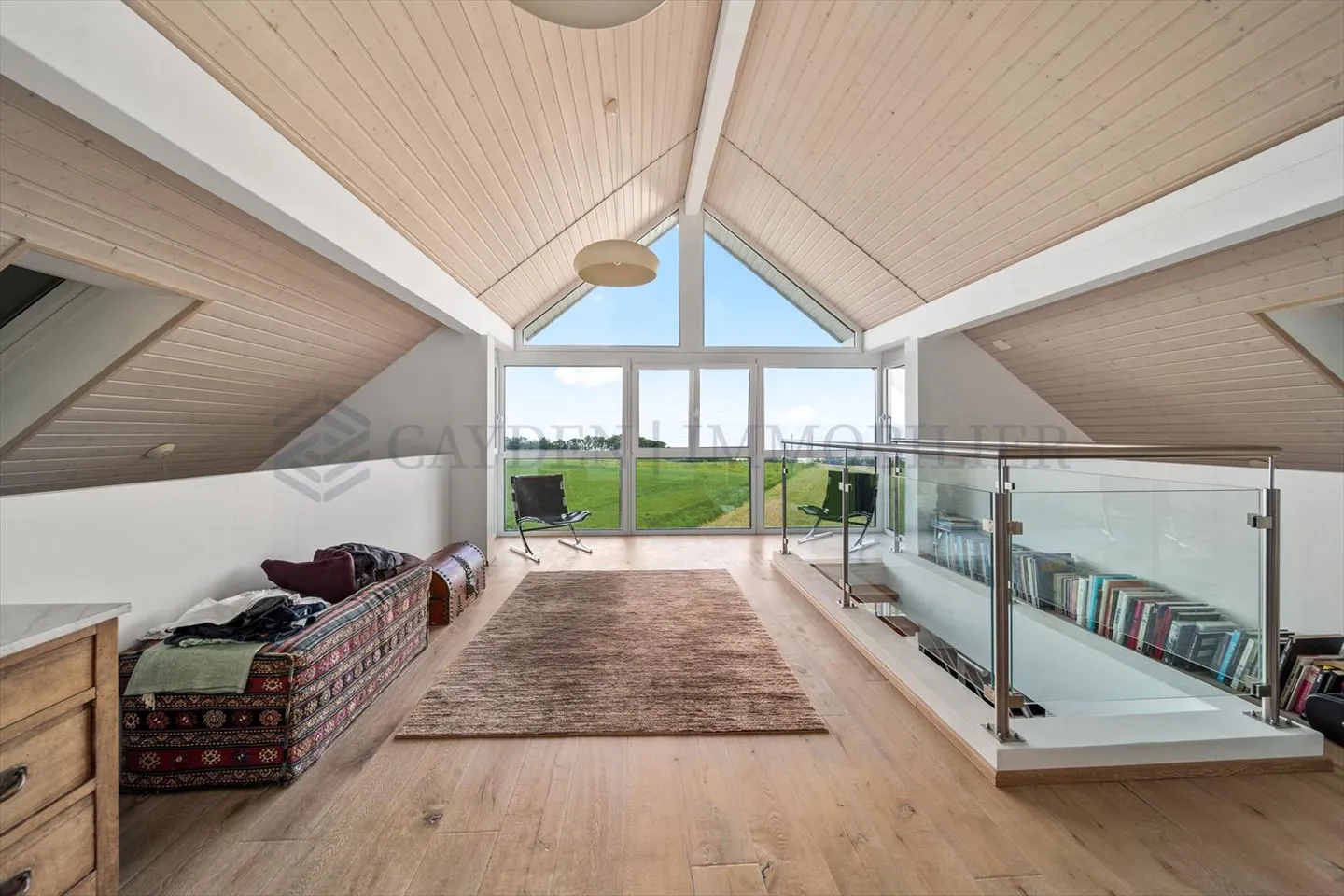 Exklusiv !! Superbe 6.5 Zimmer im letzten Stock, mit Blick auf den See - Foto 10 von 13