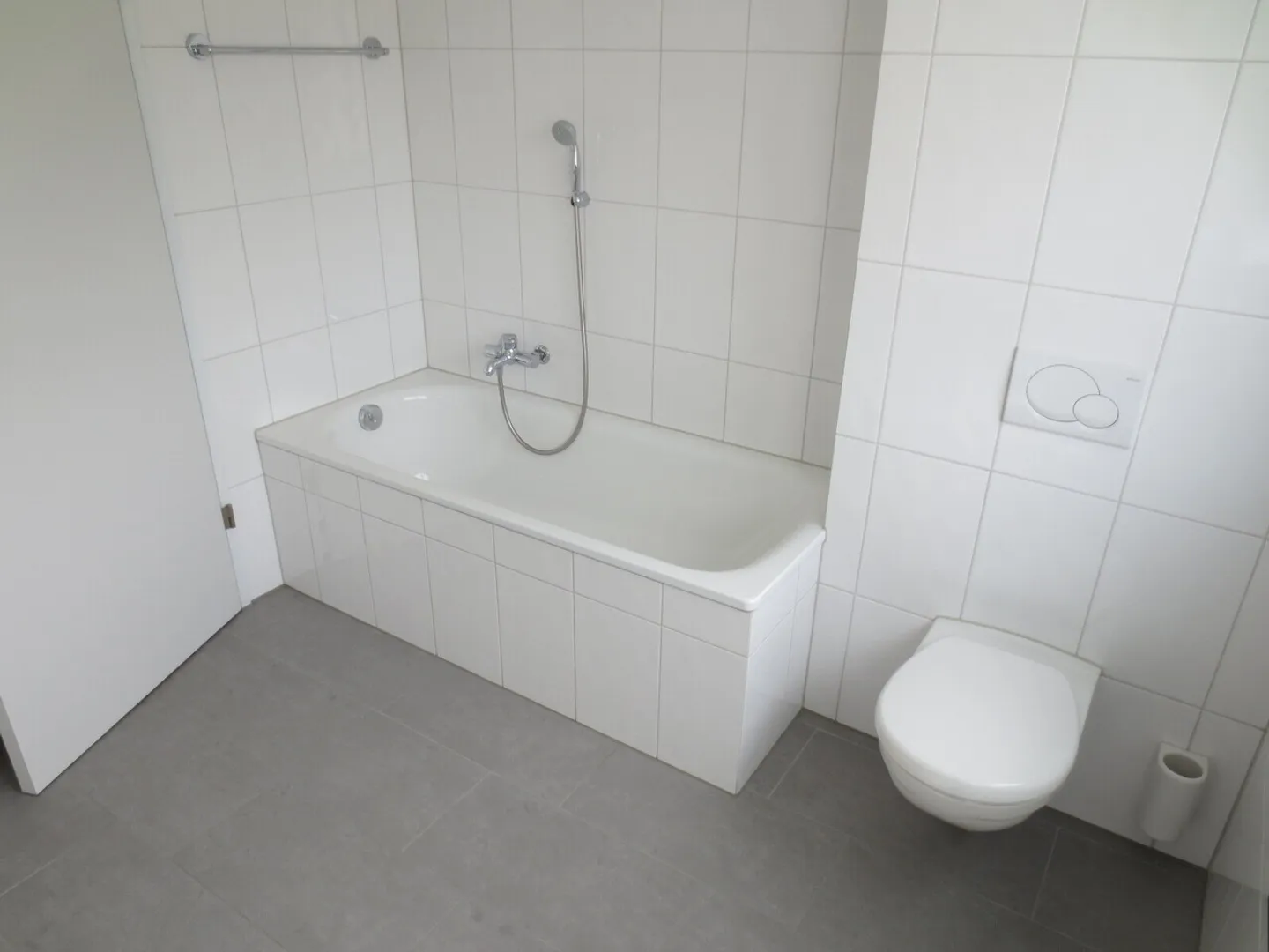 Appartement lumineux - à une minute à pied de la gare de Dagmersellen. - Photo 9 sur 10