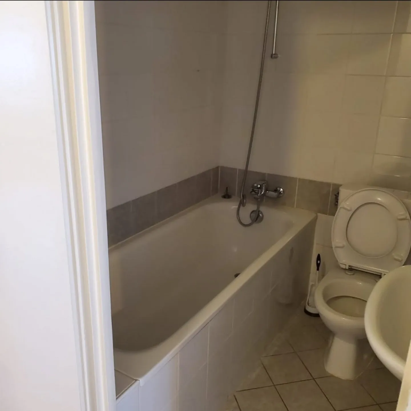 Appartamento 2,5 locali situato a Pâquis - Foto 3 di 4