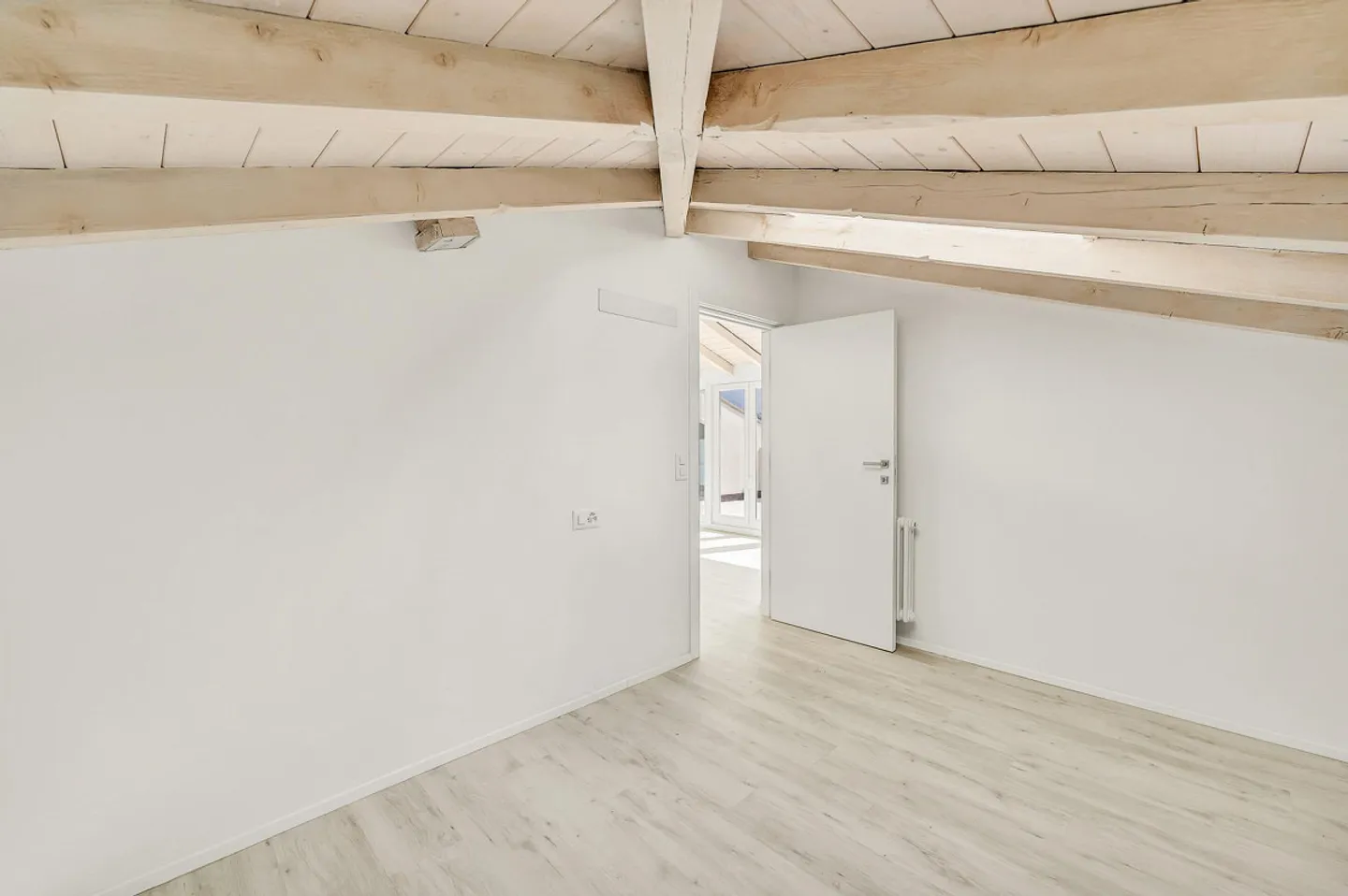 Attico ristrutturato - Foto 6 di 10