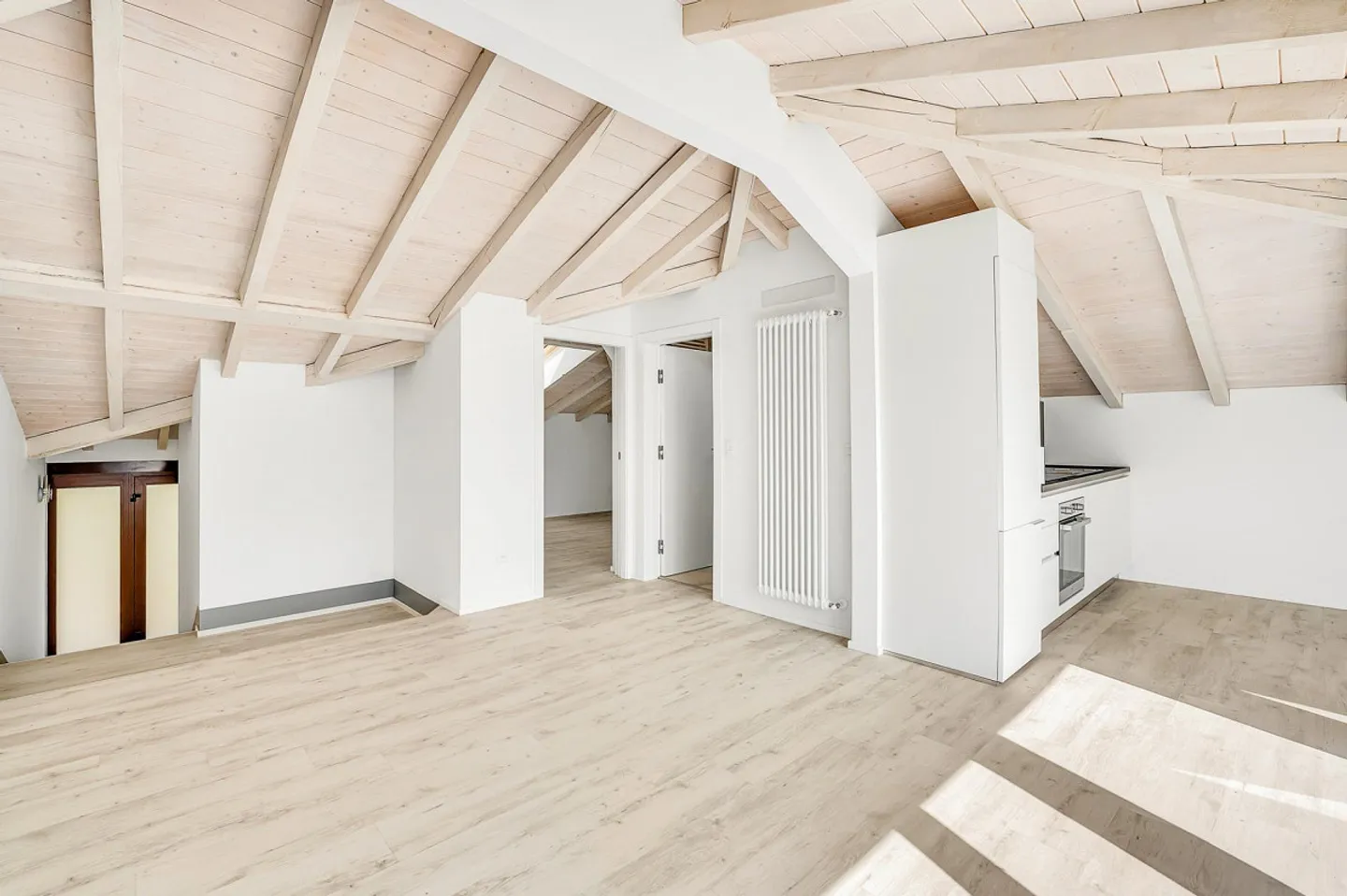 Attico ristrutturato - Foto 7 di 10