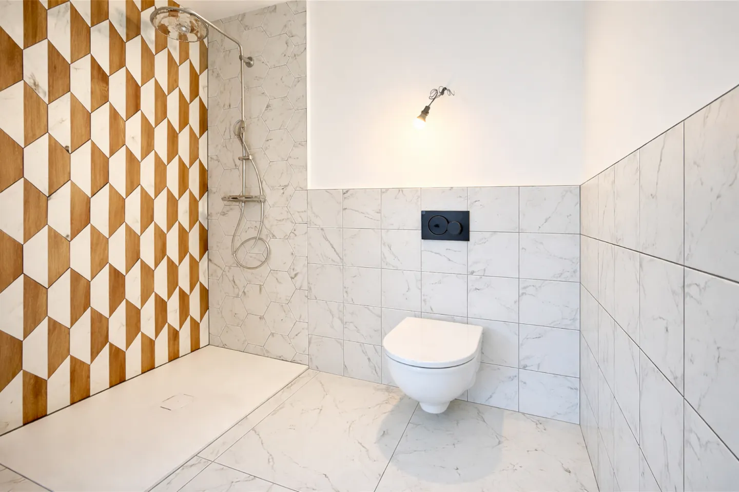 Fully Renovated Apartment in 2026 - Atypical Volumes with Double Suite - Photo 8 of 11