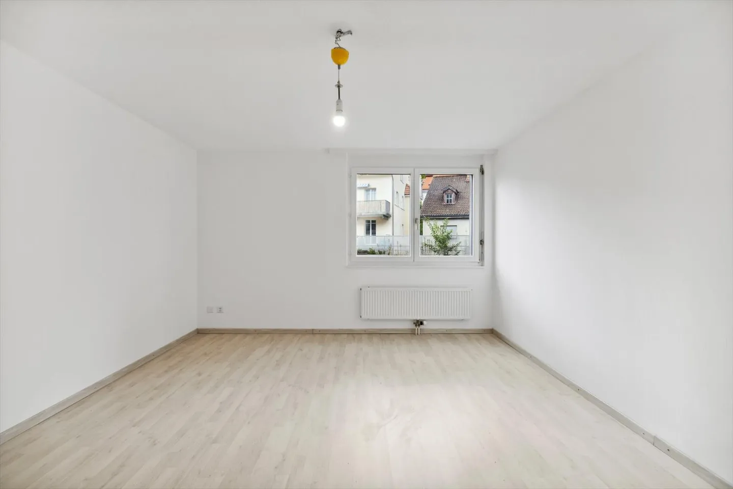 Beautiful 2-room apartment on the top floor, in the city center - Photo 5 of 5