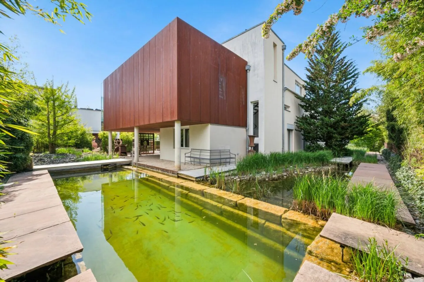 Exclusive 6.5-Room Villa Near the Lake - Photo 12 of 14