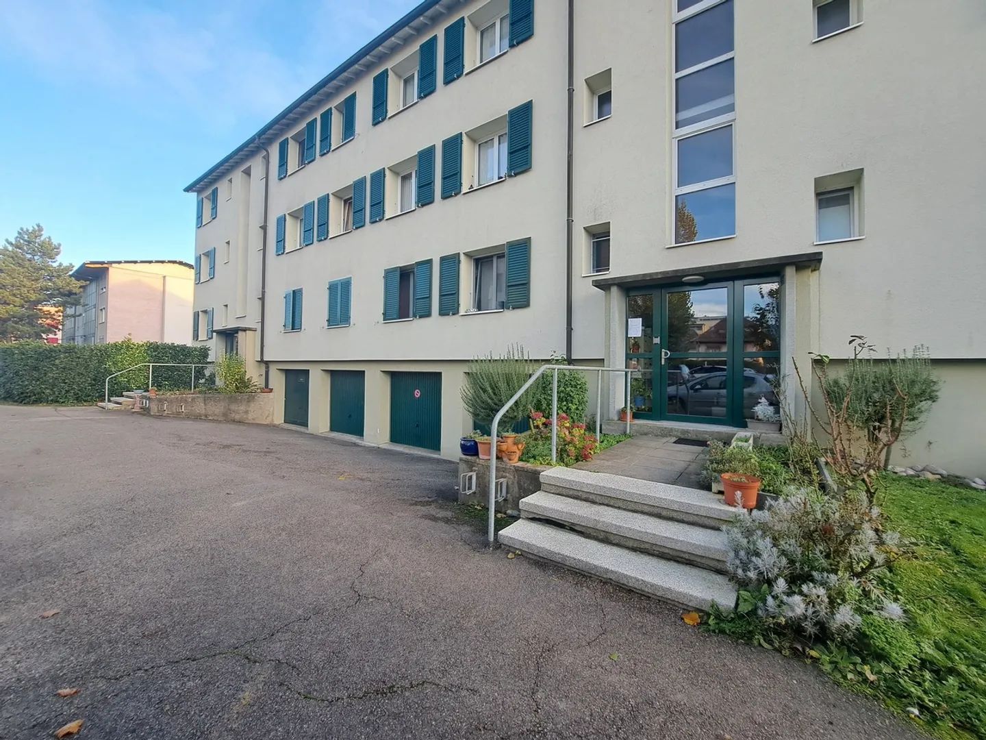 PRÉS-DU-LAC 29 TER, Appartement de 2.5 pièces - Photo 1 sur 2