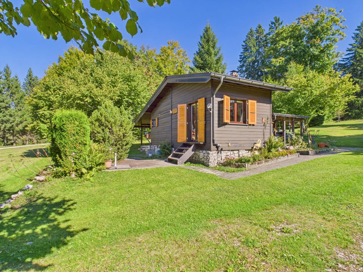 Charmantes Chalet mit Garage und Unterstand - Foto 4 von 14