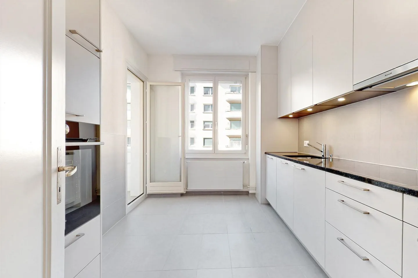 Ideale Lage Wohnung in Fribourg - Foto 3 von 7