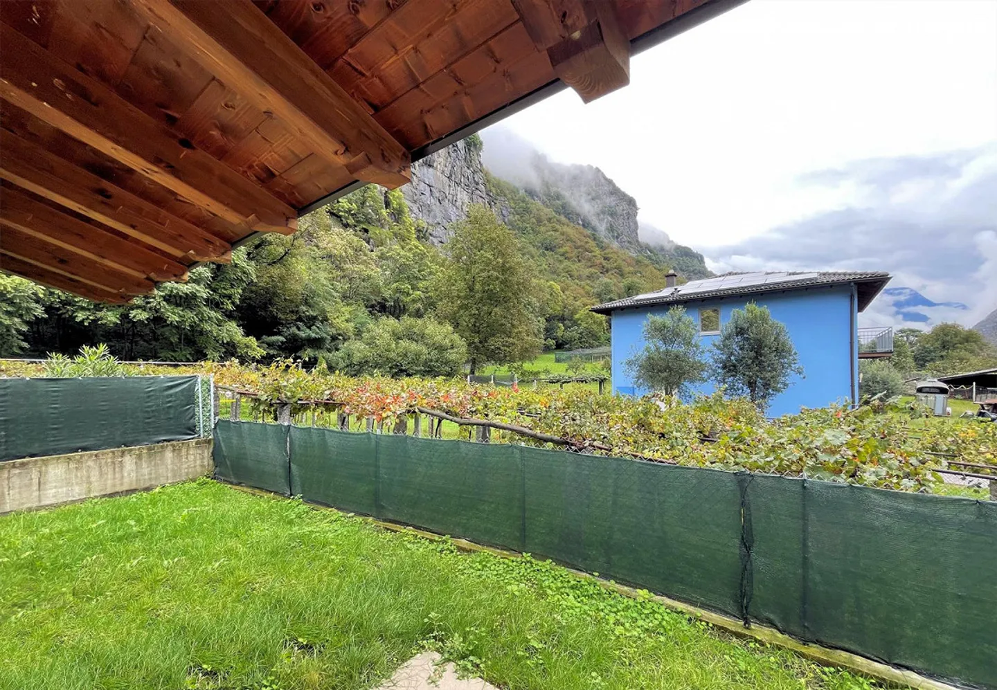New single-family villa with garden just 5 minutes from Biasca - Photo 4 of 14