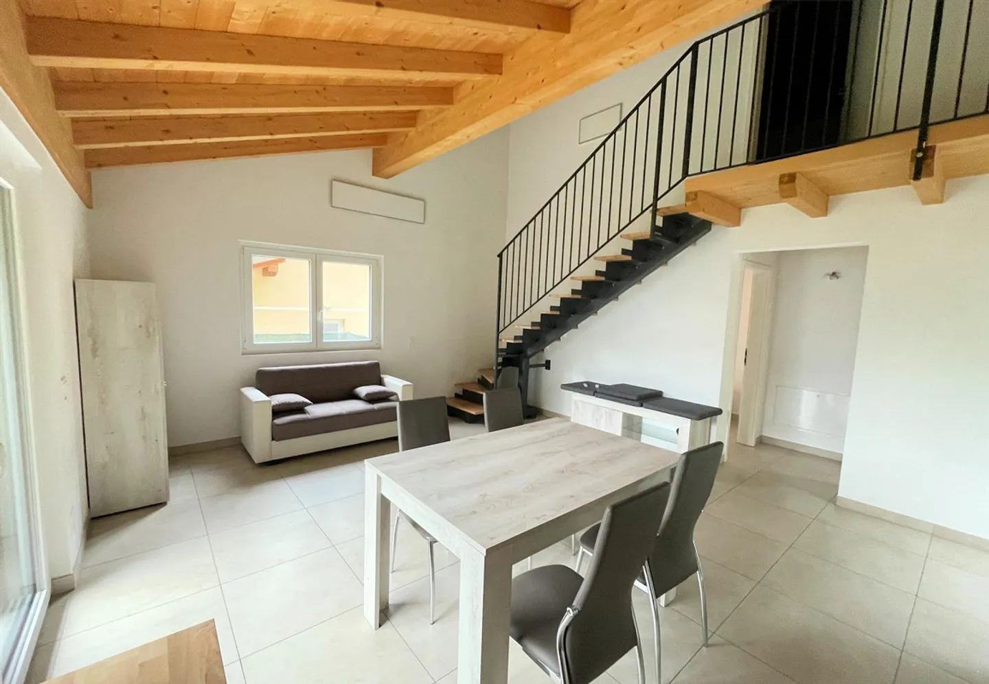 New single-family villa with garden just 5 minutes from Biasca - Photo 5 of 14