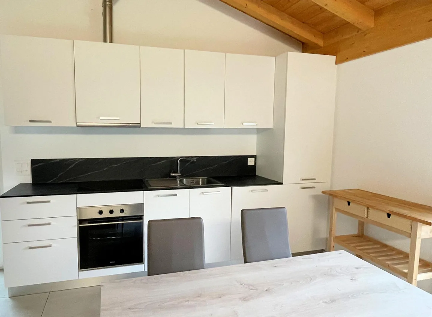 New single-family villa with garden just 5 minutes from Biasca - Photo 8 of 14