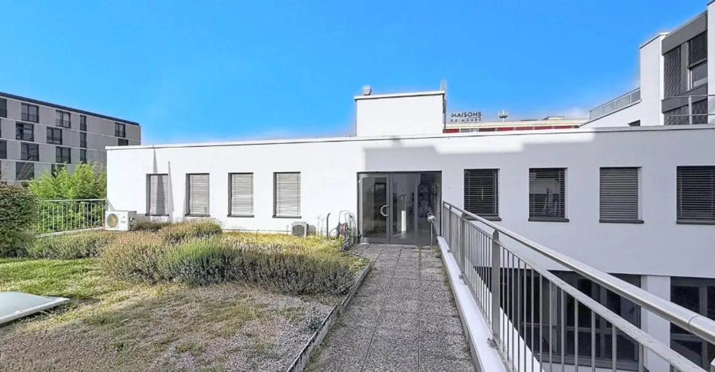 Sale - Office Crissier - Photo 1 of 5