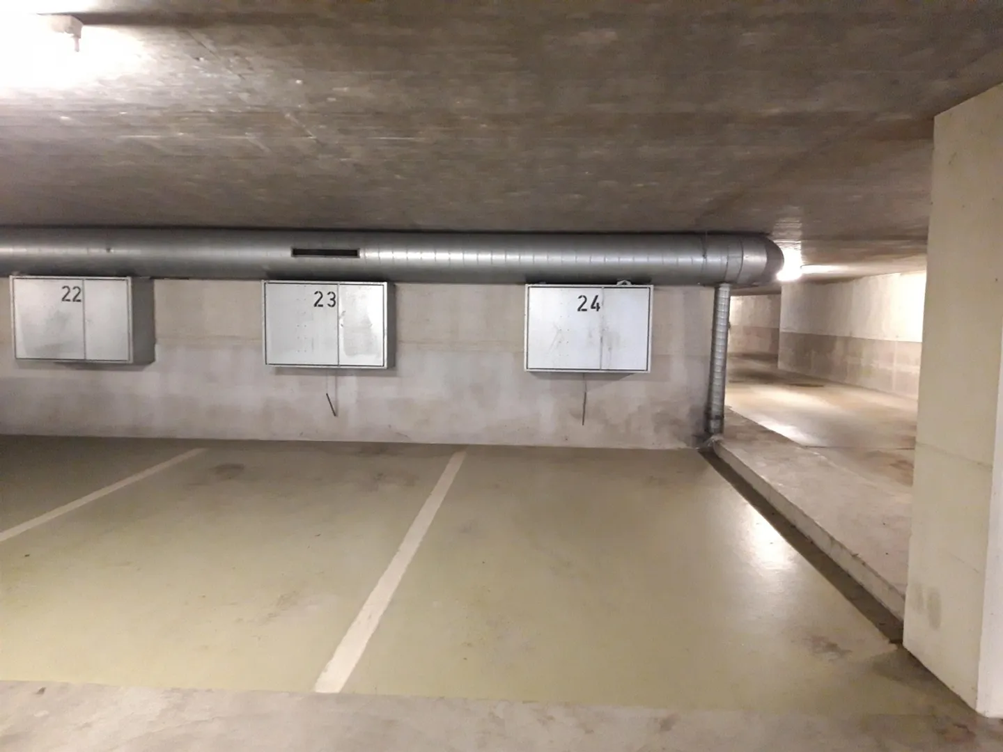 Place de Parking à Schwerzenbach - Photo 2 sur 3