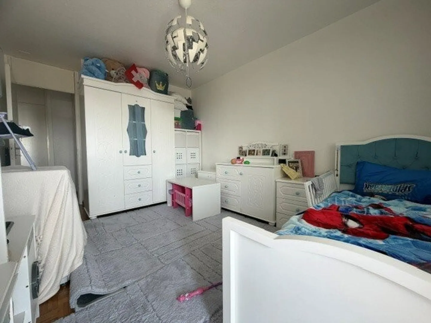 Chavannes District - Close to all amenities - Photo 6 of 11