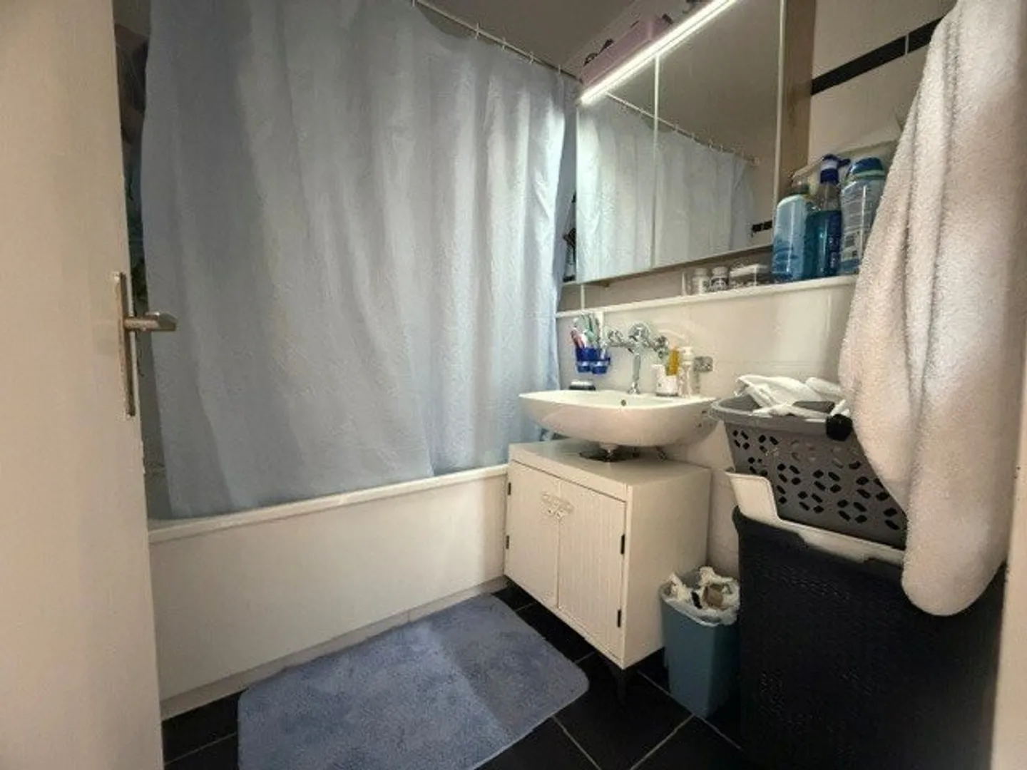 Chavannes District - Close to all amenities - Photo 10 of 11