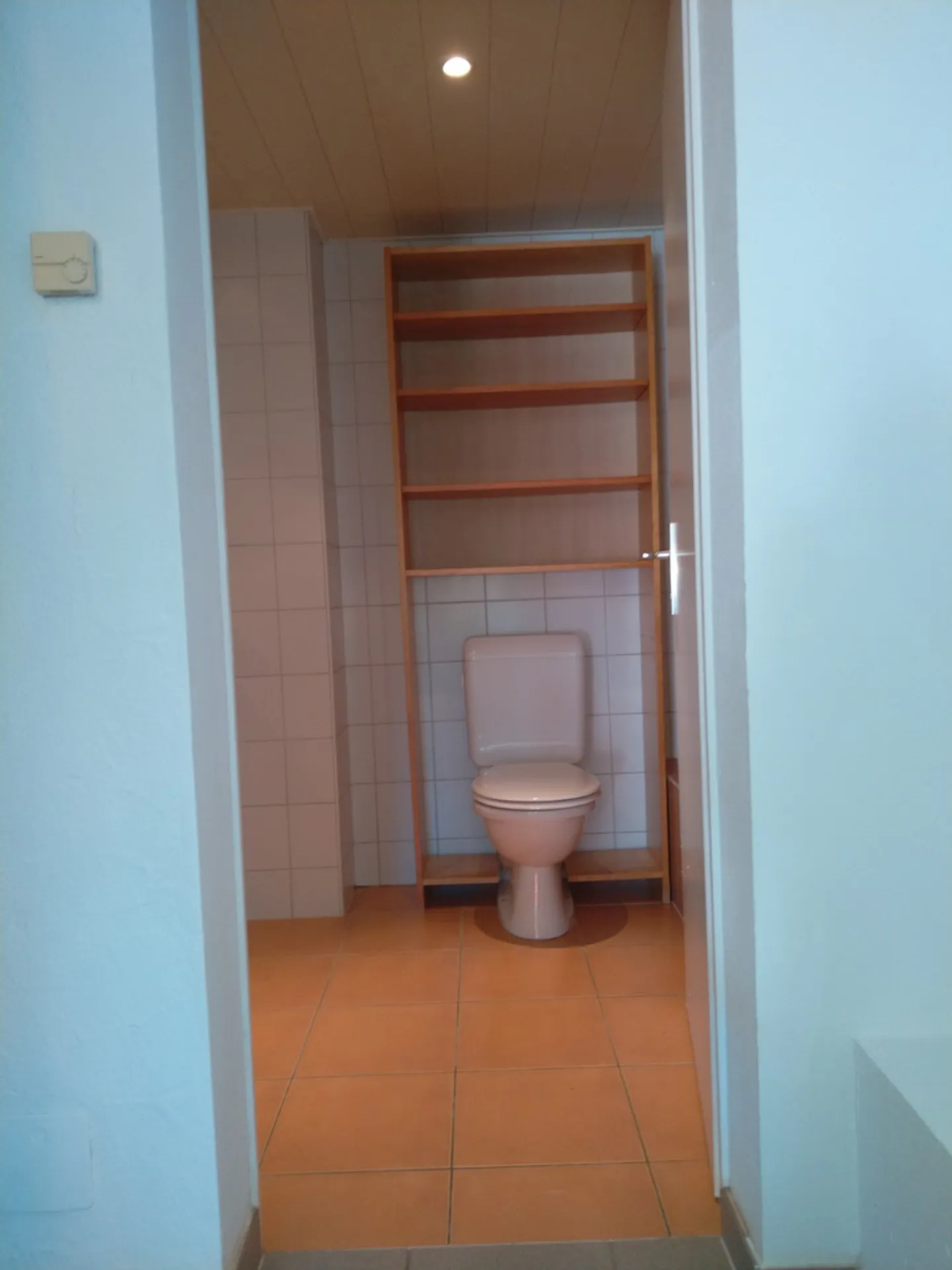Spacious 2.5 rooms on the ground floor - Photo 7 of 11