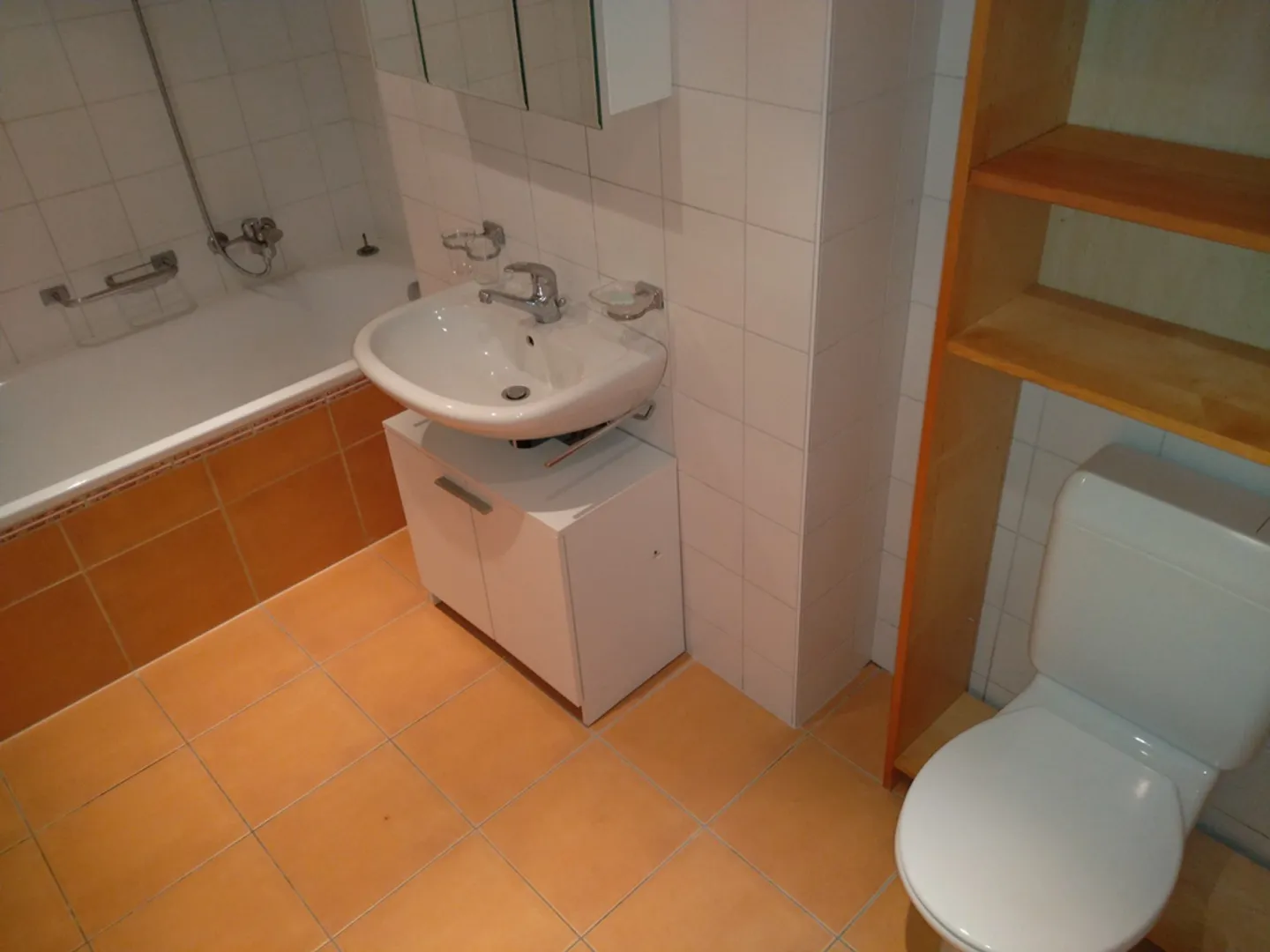 Spacious 2.5 rooms on the ground floor - Photo 8 of 11