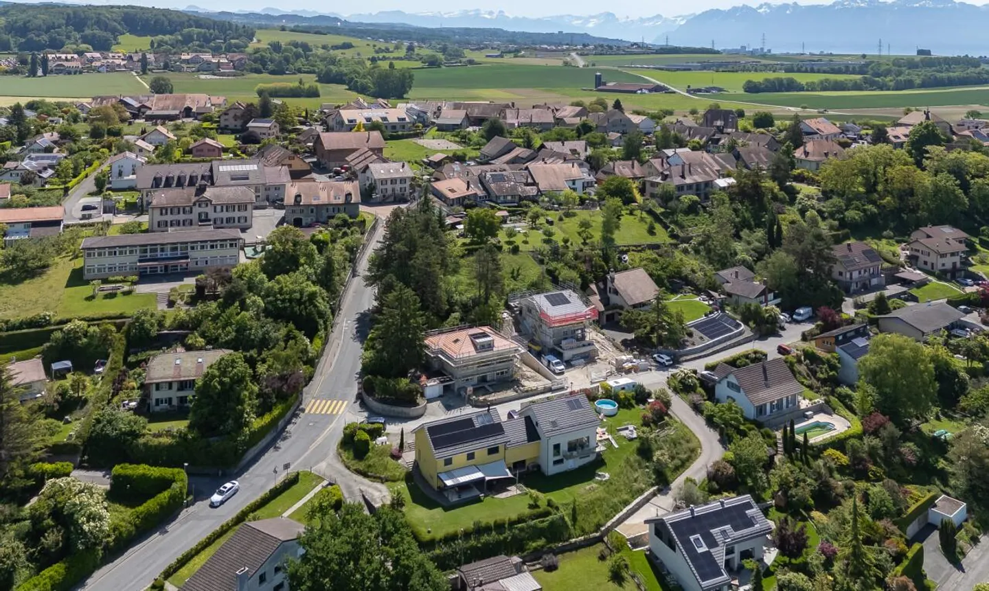 New detached house with a view of the Alps and independent accommodation - Photo 2 of 11