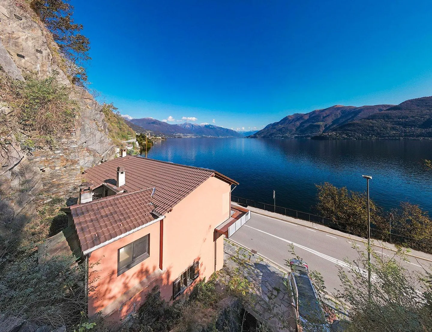 Casa strategica sul lago - Foto 1 di 17