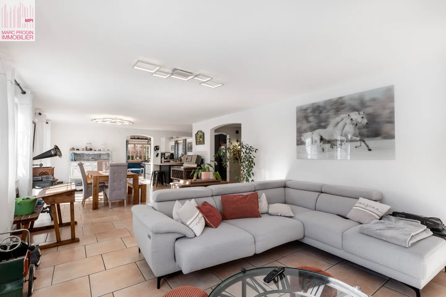 Splendid individual dwelling of 5/6 rooms and carport - Photo 7 of 15