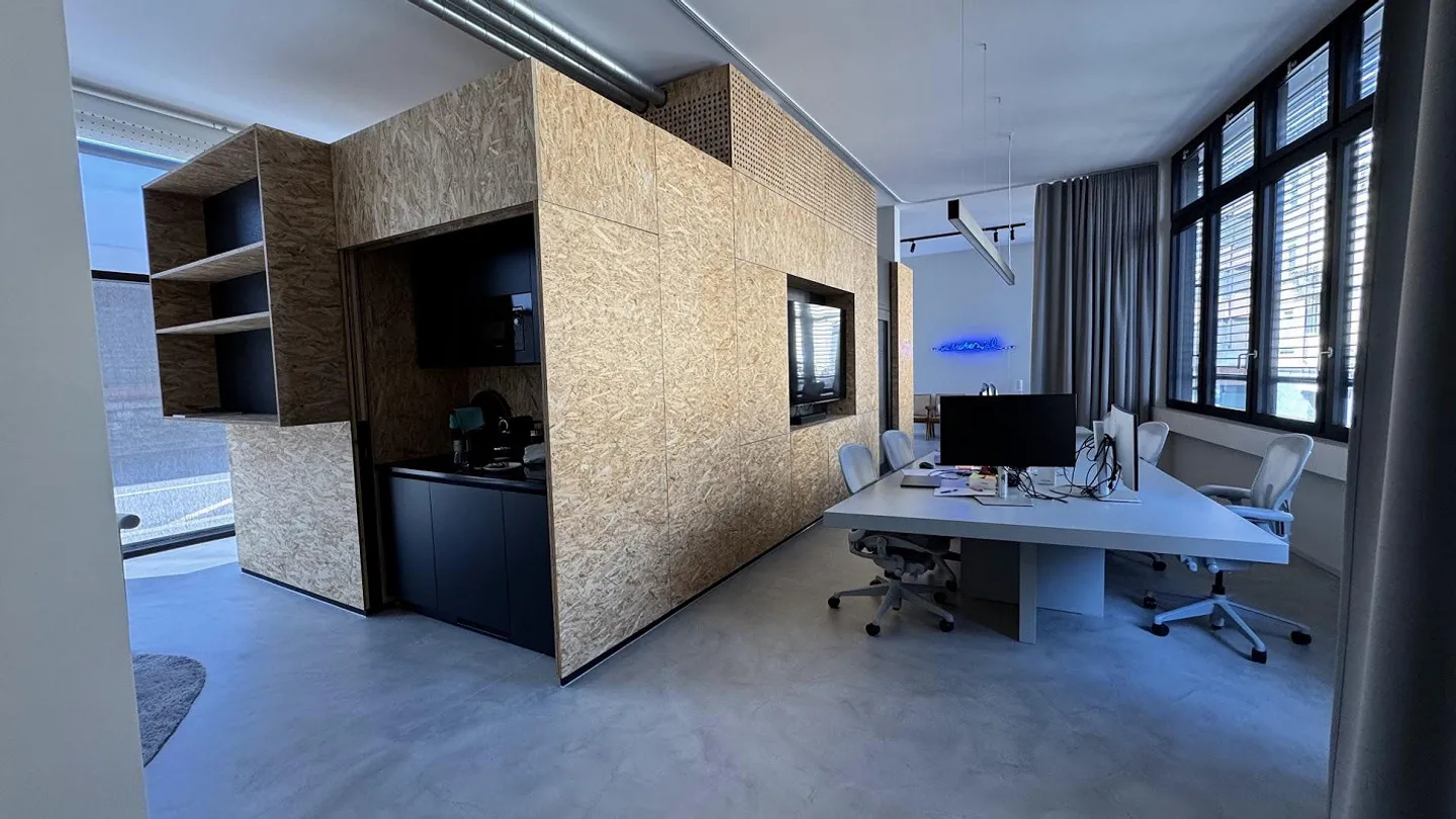 Espace commercial prêt à l'emploi au cœur de Chiasso - Photo 7 sur 8