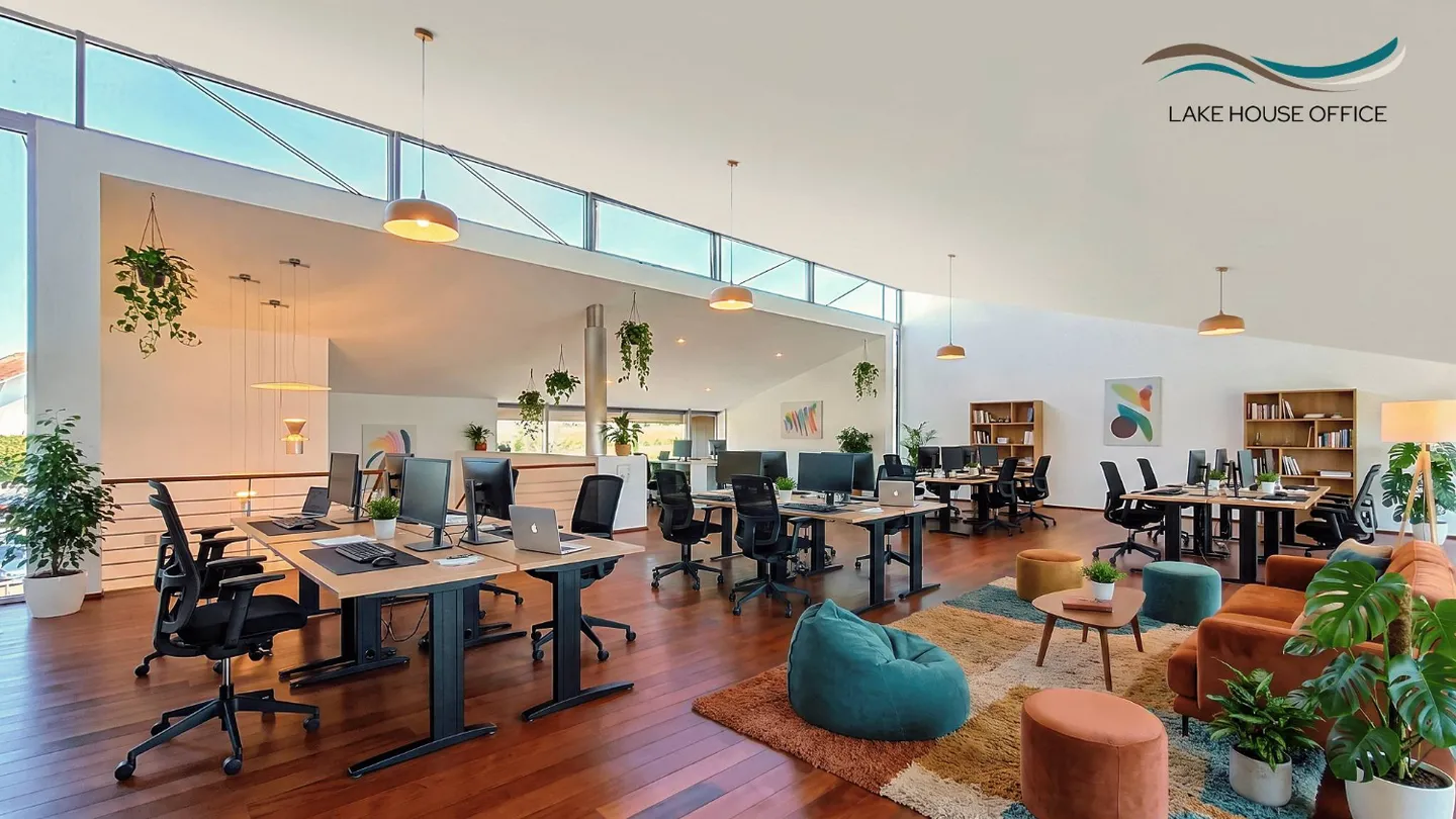 EXCLUSIVE - LAKE House OFFICE: Magnificent Building - Photo 3 of 10