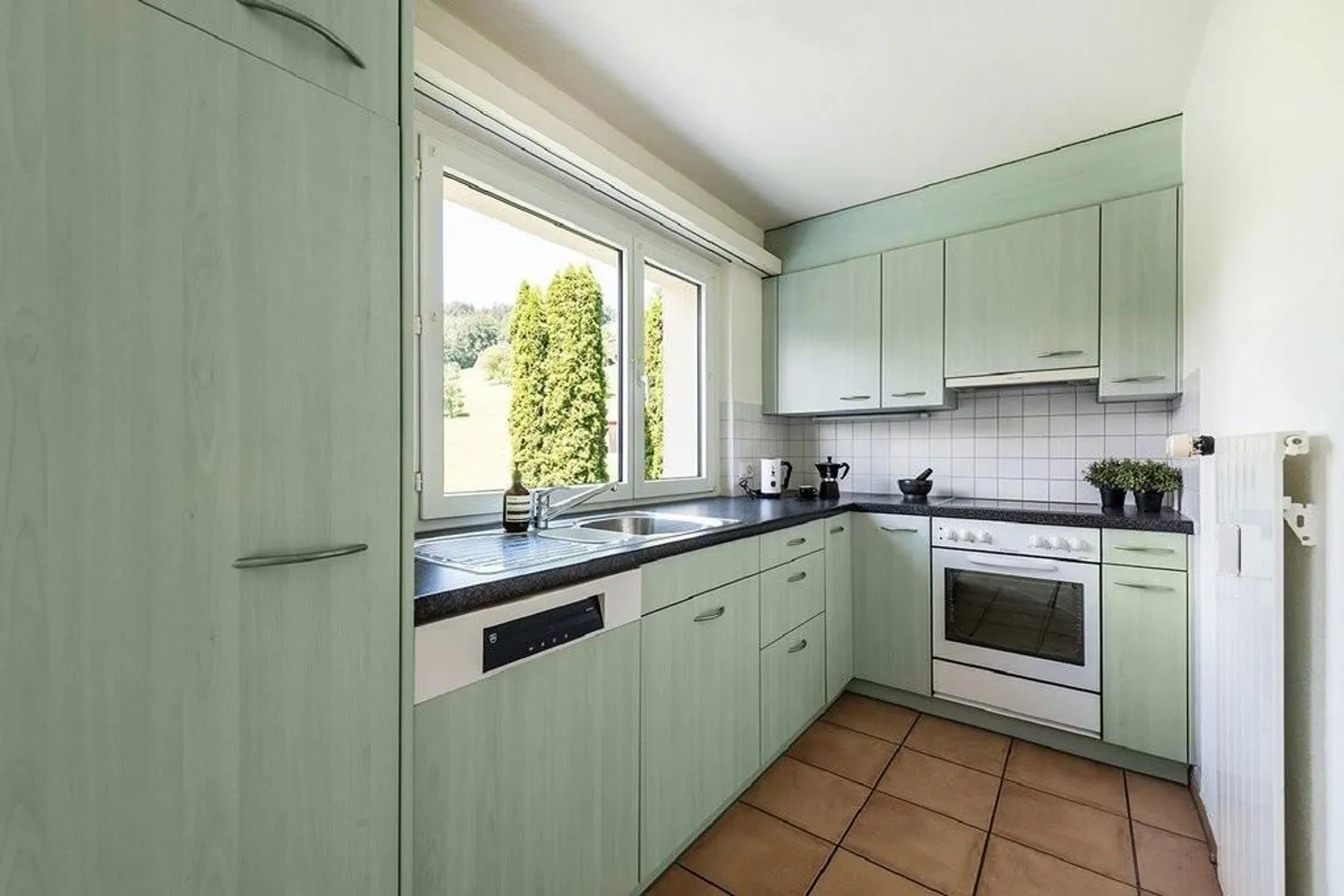 Appartamento in una posizione tranquilla con bella vista! - Foto 5 di 7