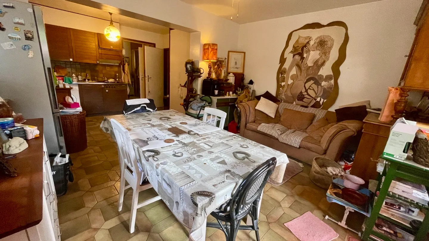 Single house for sale - Photo 1 of 3