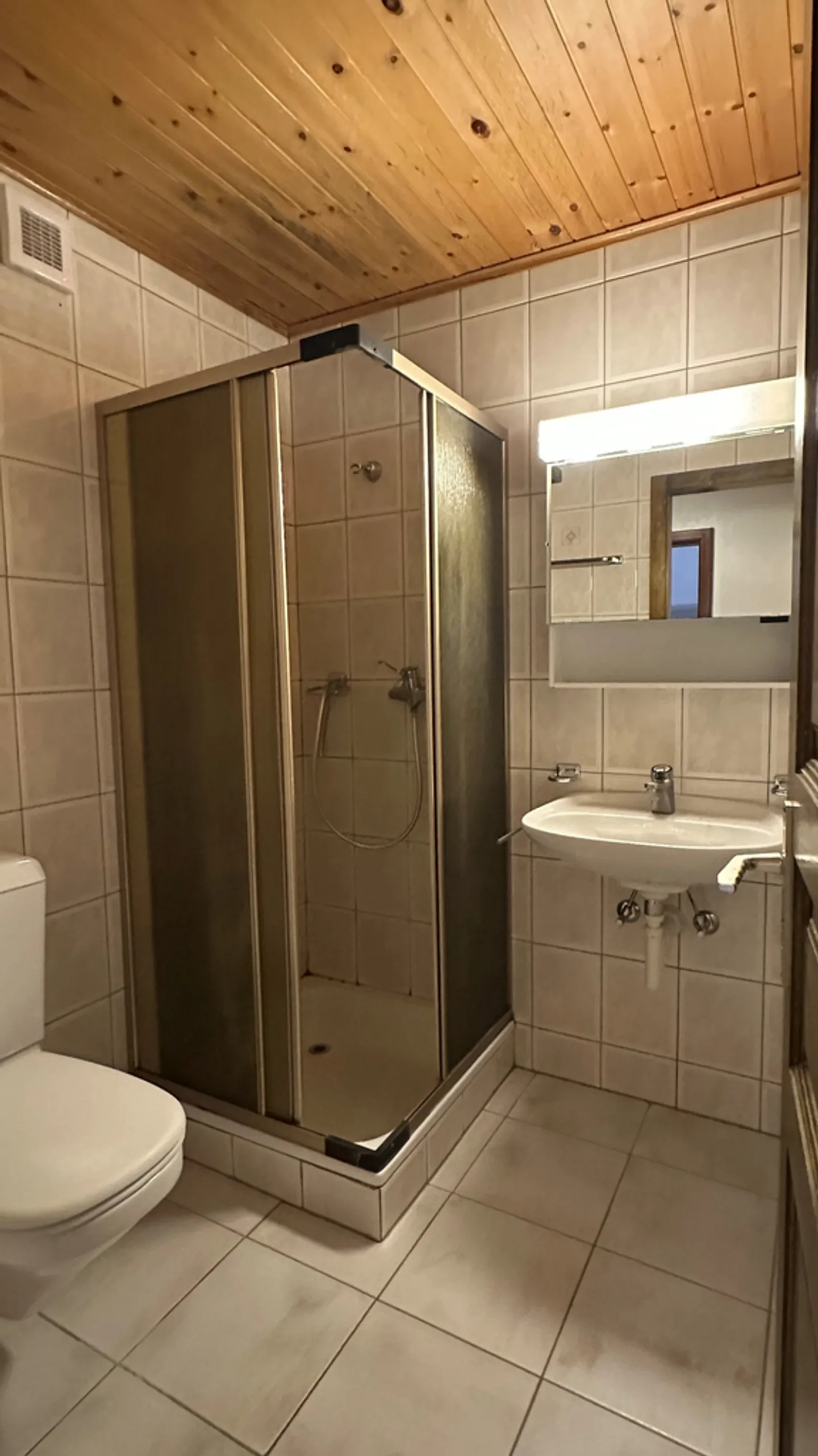 Appartement atypique de 2.5 pièces - Photo 4 sur 4