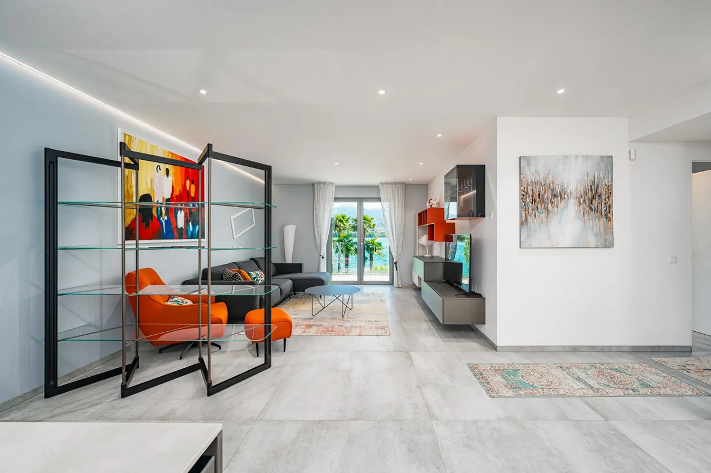 APPARTEMENT EN ATTIQUE AVEC VUE SUR LE LAC À PARADISO MEUBLÉ - Photo 7 sur 12