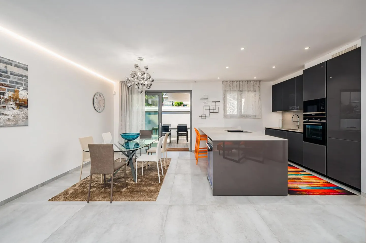 APPARTEMENT EN ATTIQUE AVEC VUE SUR LE LAC À PARADISO MEUBLÉ - Photo 8 sur 12