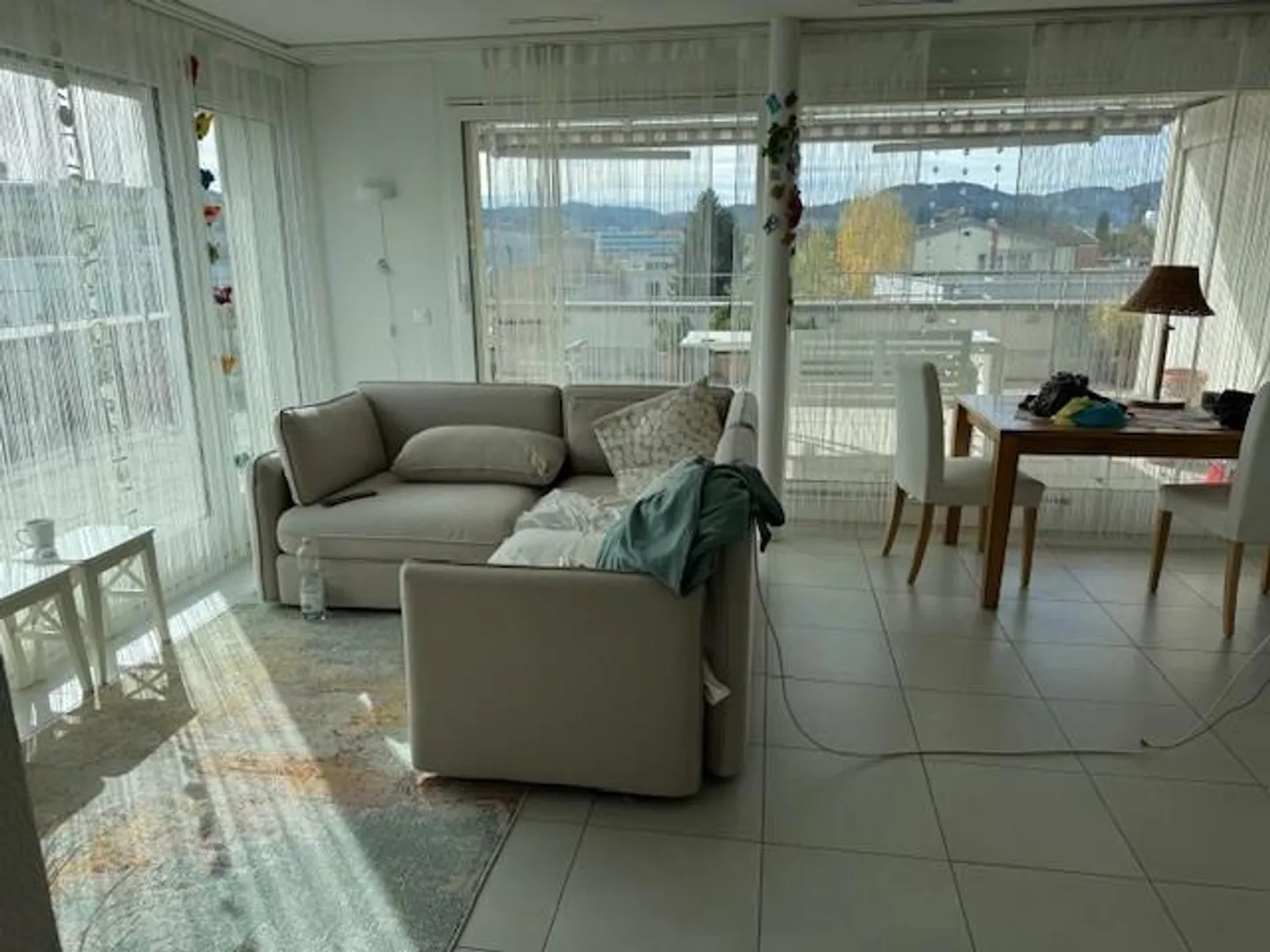 Spacious, bright 2.5-room apartment with large roof terrace - Photo 4 of 7
