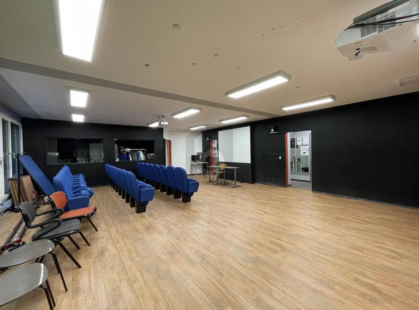 ESPACE D'ÉVÉNEMENTS - Photo 2 sur 4