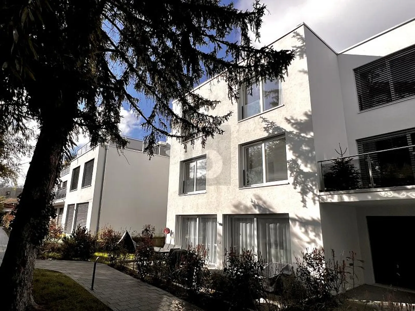 DUPLEX GROUND FLOOR IN THE SUN AND QUIET - Photo 1 of 6