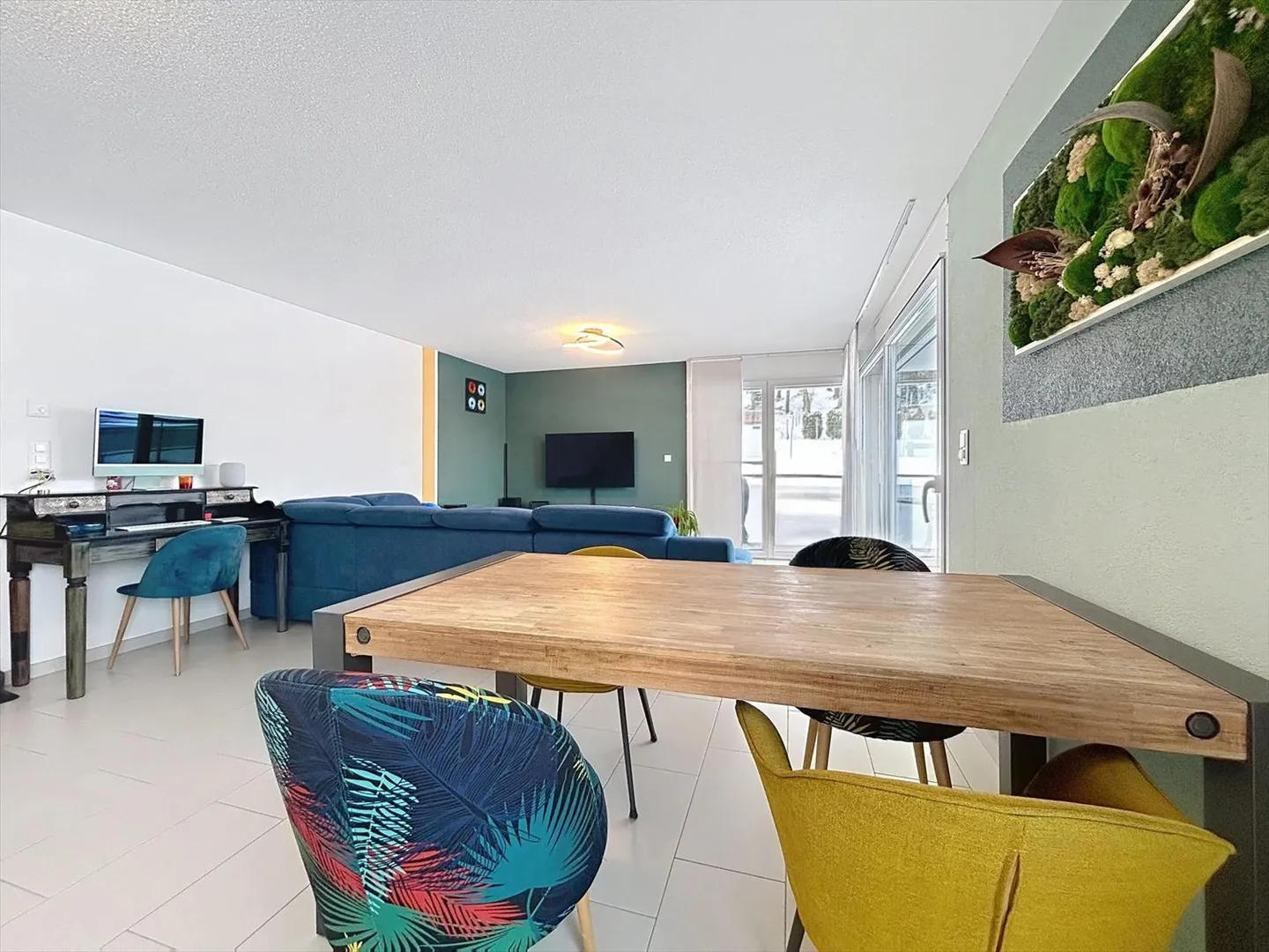 Spacieux et lumineux 4.5 pièces idéalement situé - Photo 8 sur 13