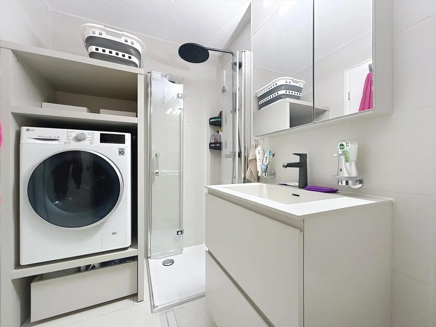 Spacieux et lumineux 4.5 pièces idéalement situé - Photo 12 sur 13