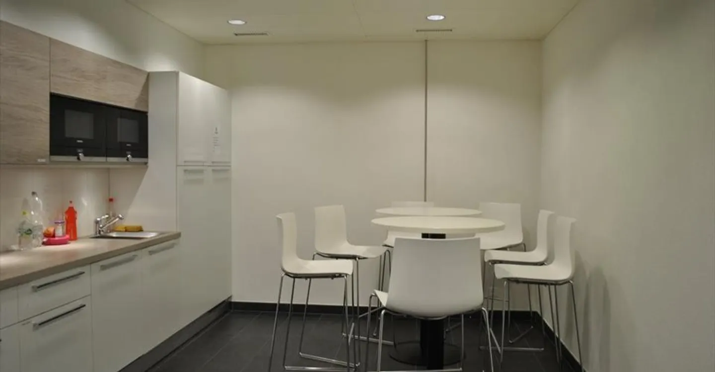 Superficie arredata di 27 m2 nel Y-Parc - Foto 2 di 4