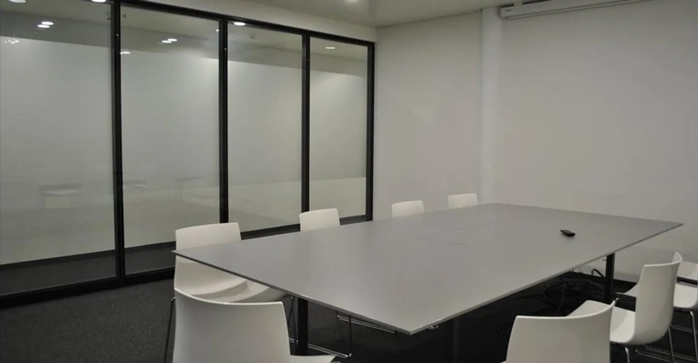 Superficie arredata di 27 m2 nel Y-Parc - Foto 4 di 4