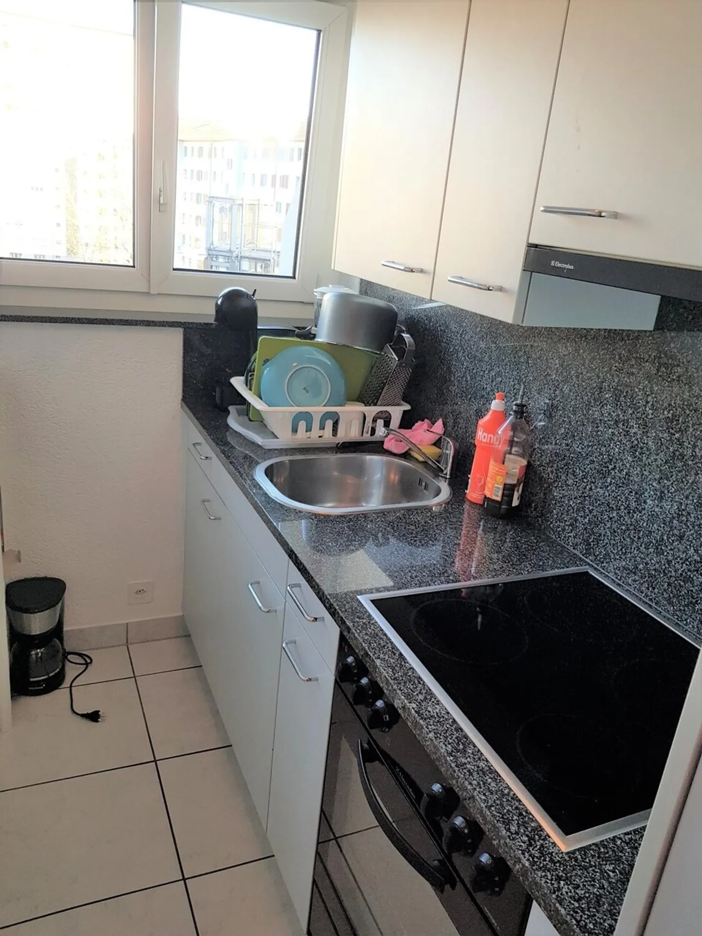 Bel appartement 1 pièce en ville - Photo 2 sur 6