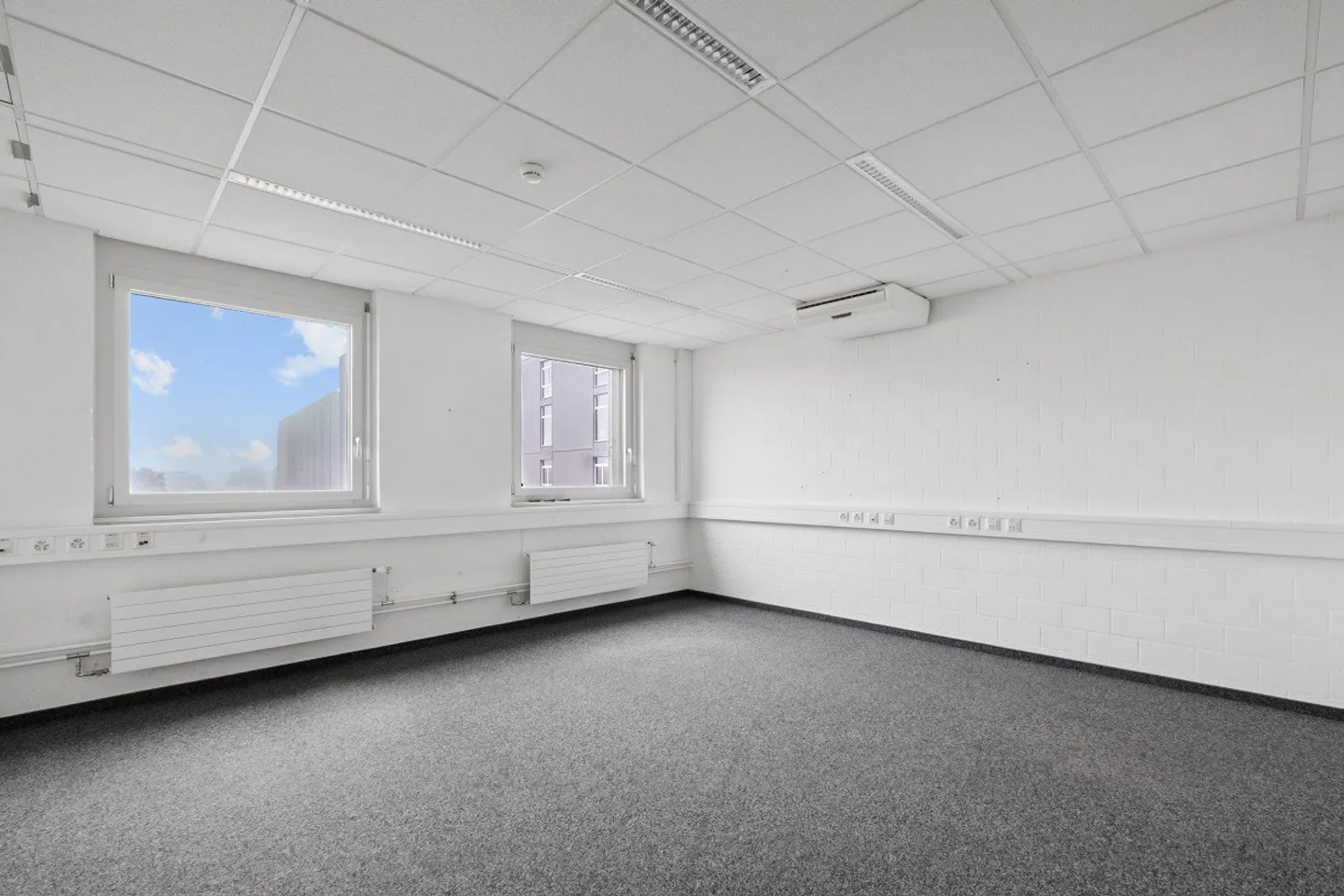 Gewerbeflächen mit vielseitiger Nutzungsmöglichkeit - An zentraler ... - Foto 2 von 12