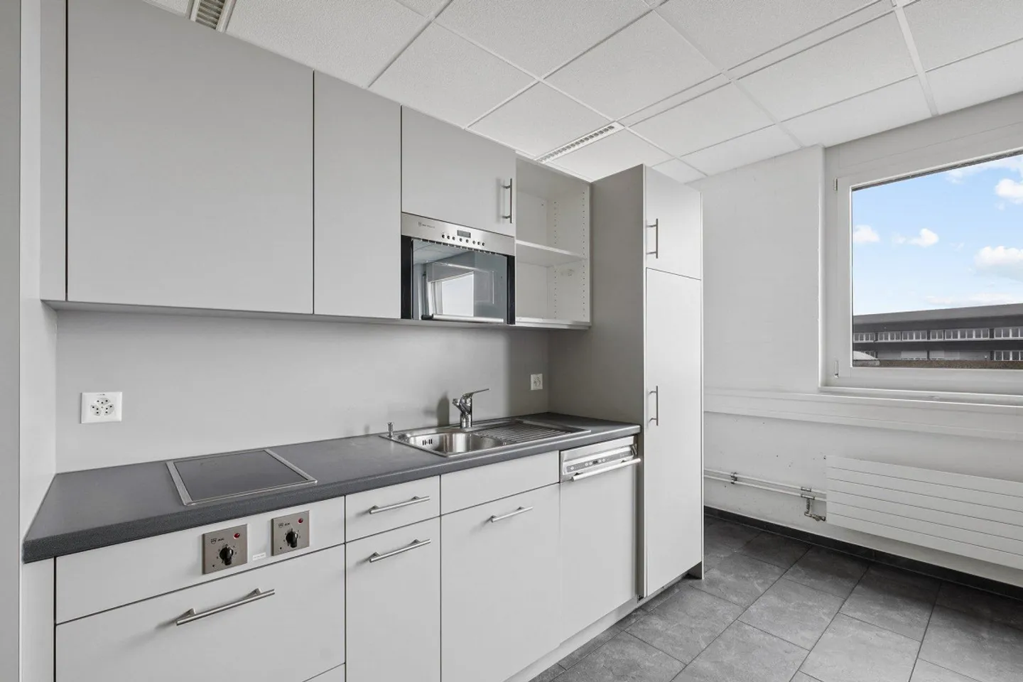 Gewerbeflächen mit vielseitiger Nutzungsmöglichkeit - An zentraler ... - Foto 3 von 12