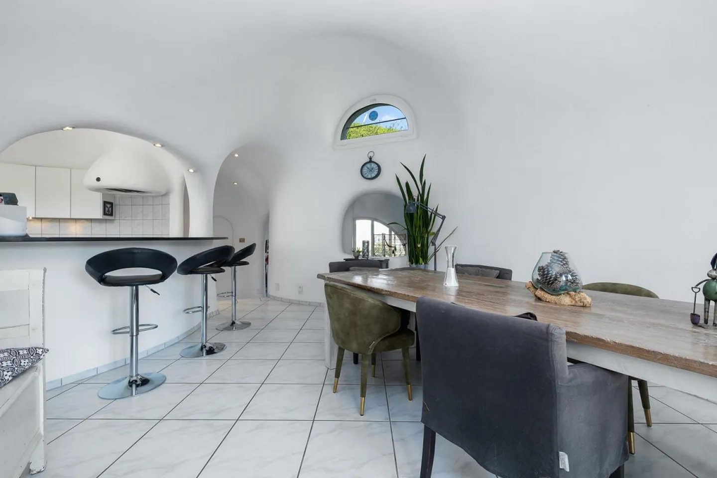 Maison de Terre avec Style et Merveille d'Espace - Photo 6 sur 13