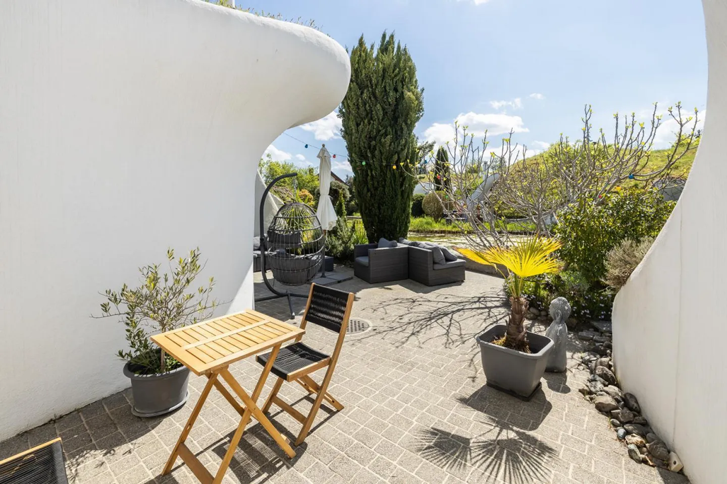 Maison de Terre avec Style et Merveille d'Espace - Photo 12 sur 13
