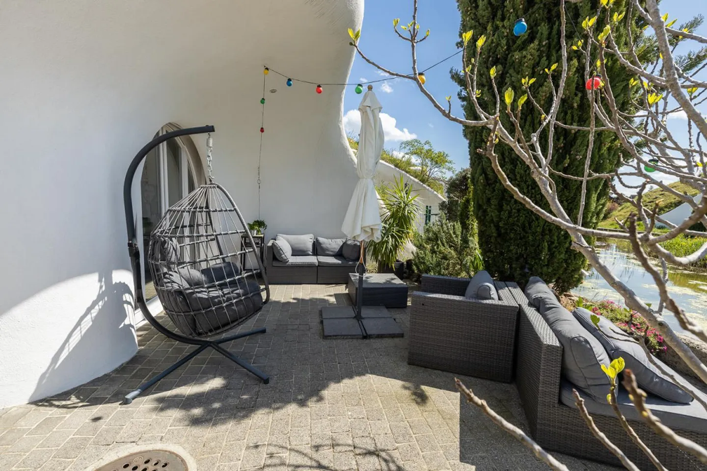 Maison de Terre avec Style et Merveille d'Espace - Photo 13 sur 13