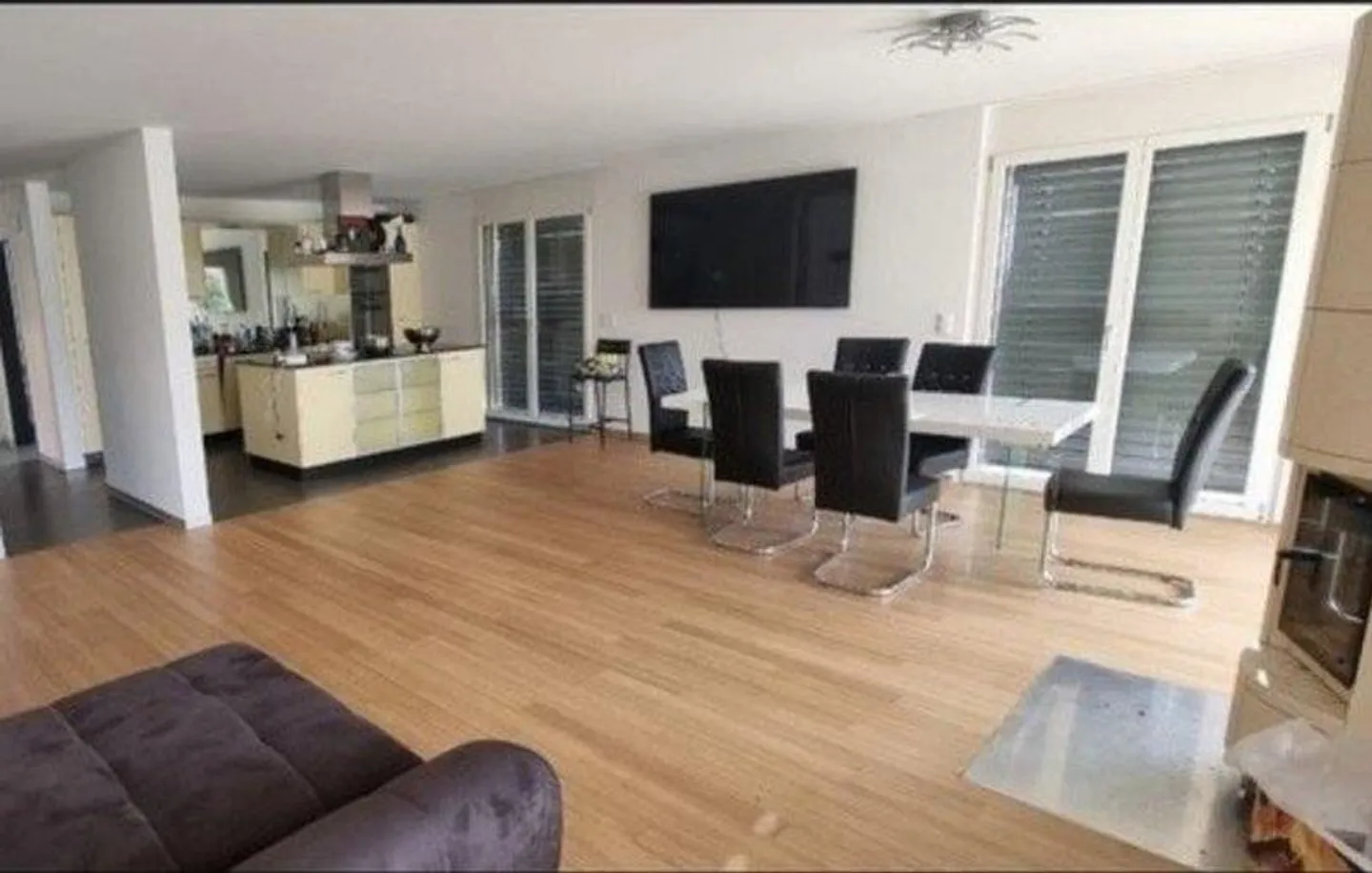 «Möbl. WG-Zimmer» - Foto 2 von 5