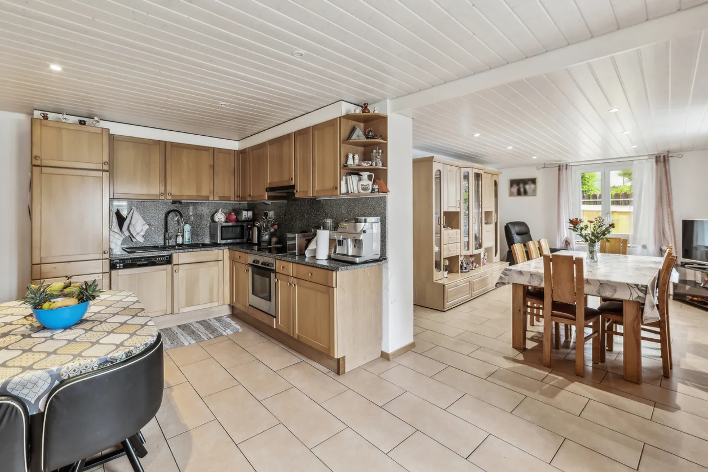 Großes renoviertes Haus mit zwei Wohnungen! - Foto 4 von 9