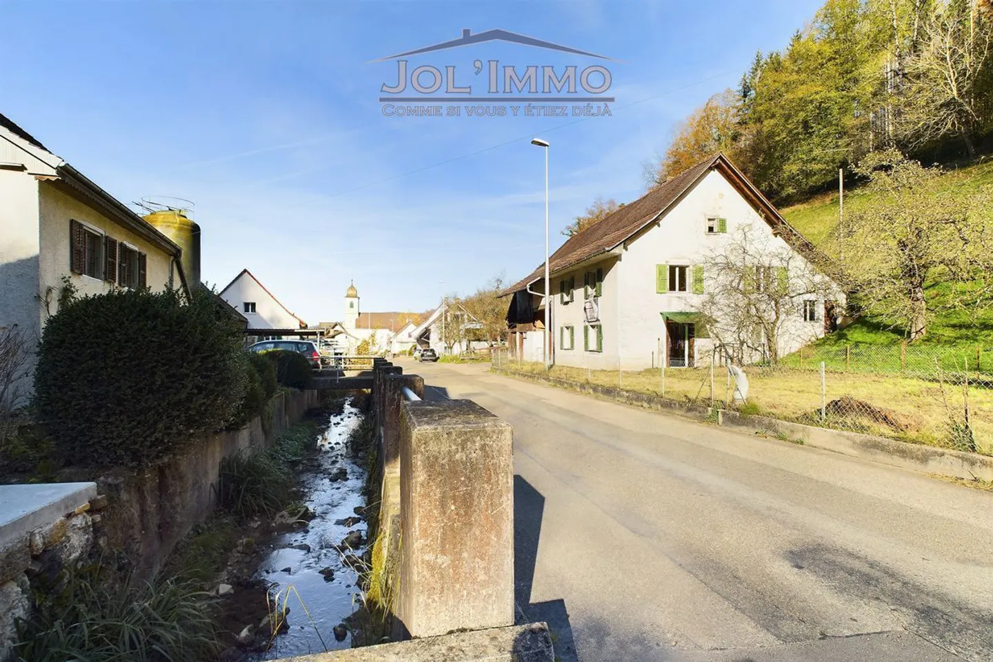 Maison à rénover avec grand terrain - Photo 4 sur 11