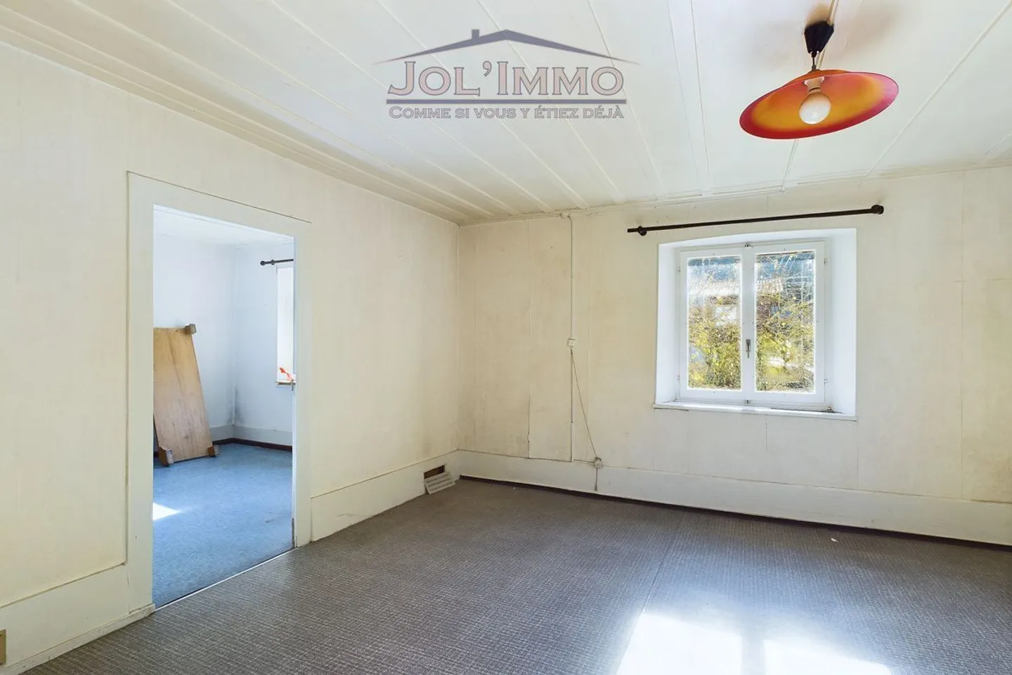 Maison à rénover avec grand terrain - Photo 9 sur 11