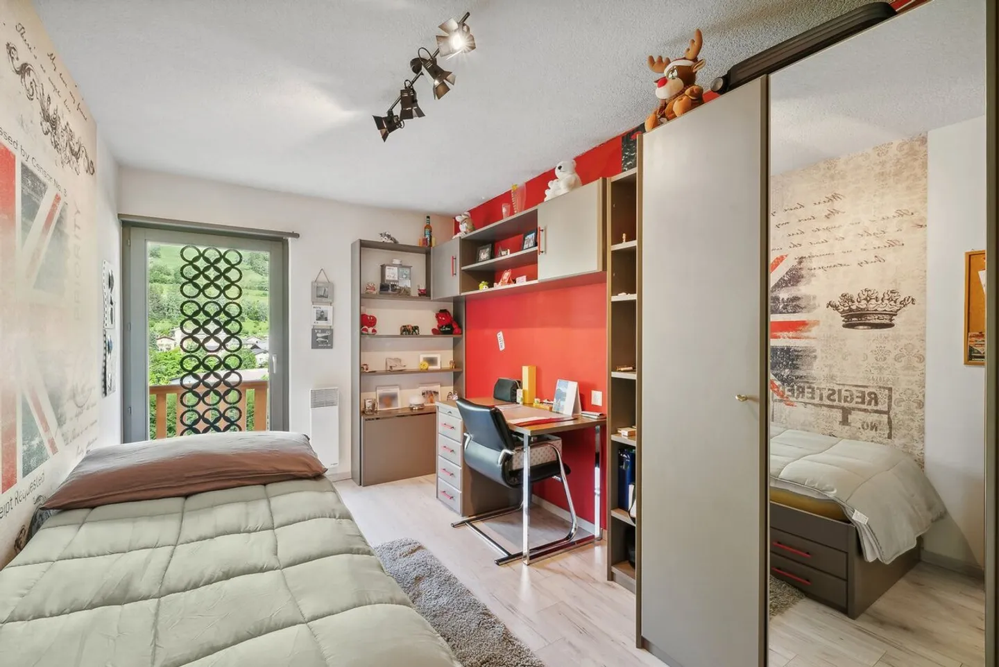 «Charmantes Einfamilienhaus mit Garten und Aussicht» - Foto 8 von 11